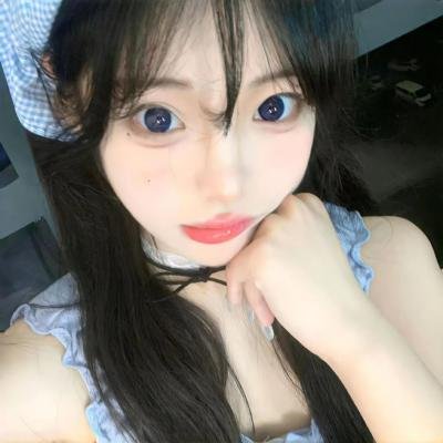 踮起脚尖靠近你